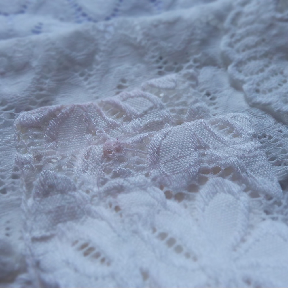 Long sleeve white lace top - Picture 4 of 6